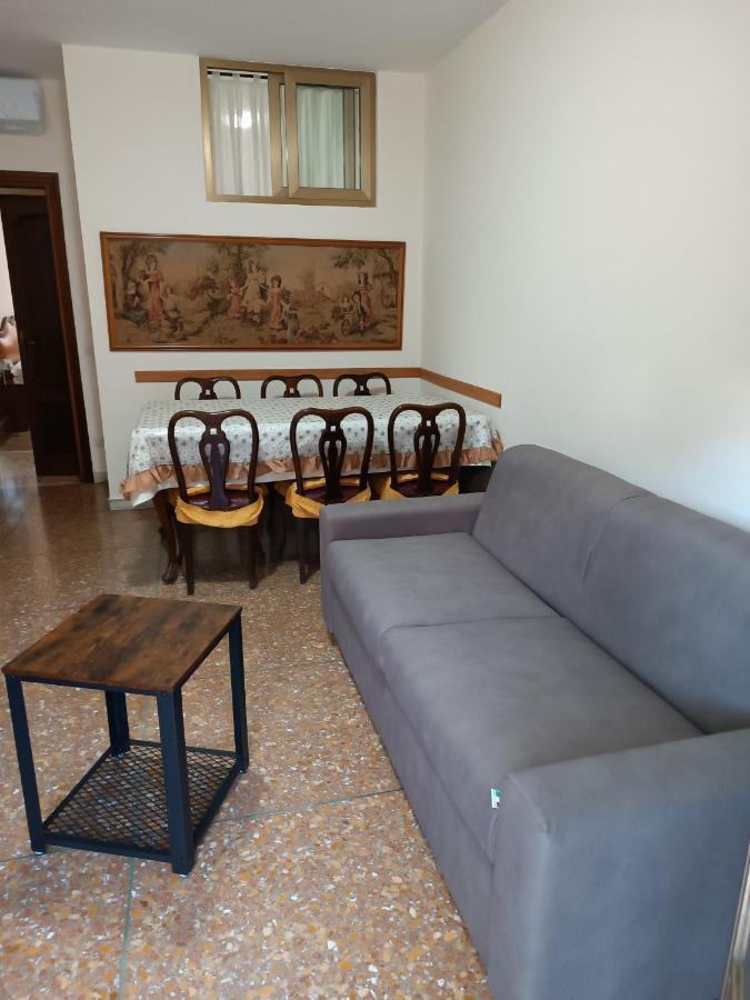 Hortis Apartment, 5 Persone, 2 Camere, Balcone, Metro C E Tram Per Il Centro روما المظهر الخارجي الصورة