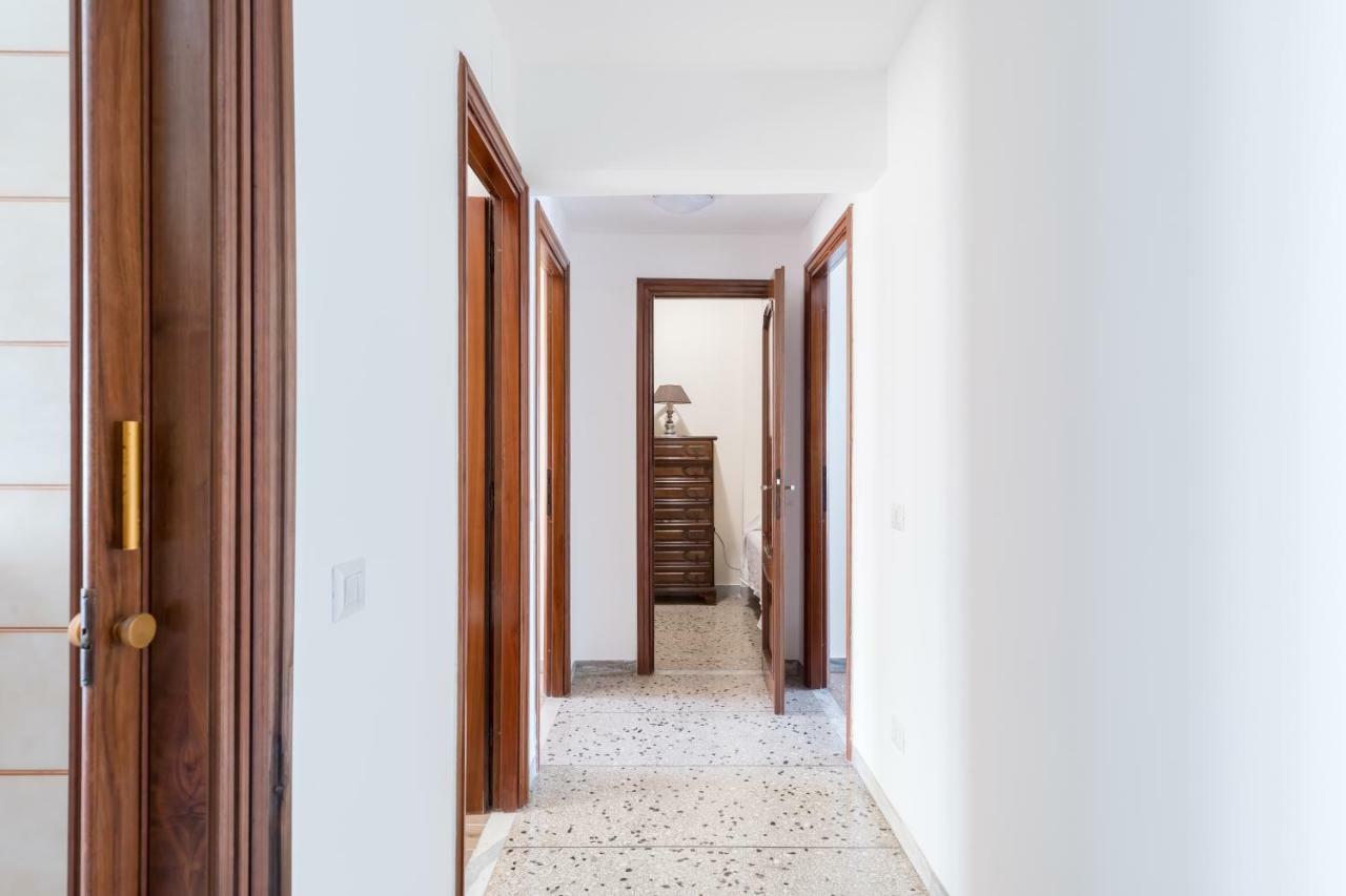 Hortis Apartment, 5 Persone, 2 Camere, Balcone, Metro C E Tram Per Il Centro روما المظهر الخارجي الصورة